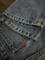 Vintage x 80s "made in Canada" 631 Levi's Orange Tab Slim Fit Blue Jean - Image 9