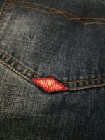 Rare Vintage x 90s UNLIMITED Distressed Blue Jean - Image 3