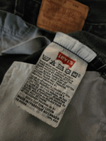 Vintage x 90s "made in Canada" 501 Levi's Red Tab Black Jean - Image 10