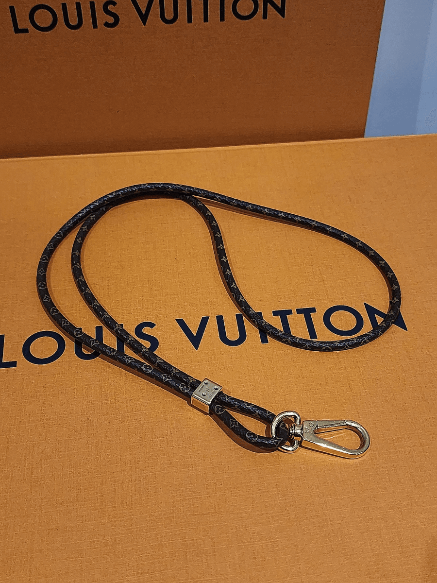 Heirloom-usedvintagestore-louisvuittonphonestrap-image1 Louis Vuitton Monogram Louise Smart Phone Strap - Image 1