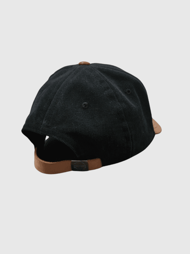 Vintage x 90s Taylor Made USA Golf Adjustable Leather Strapback Hat - Image 5